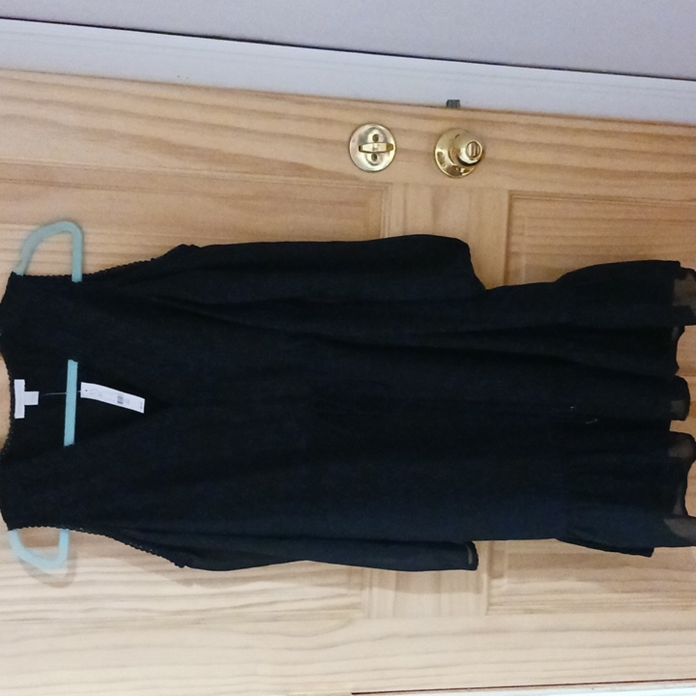 NY&Co.Black dress open shoulder long sleeve Small NWT V Neck pockets eyelet trim